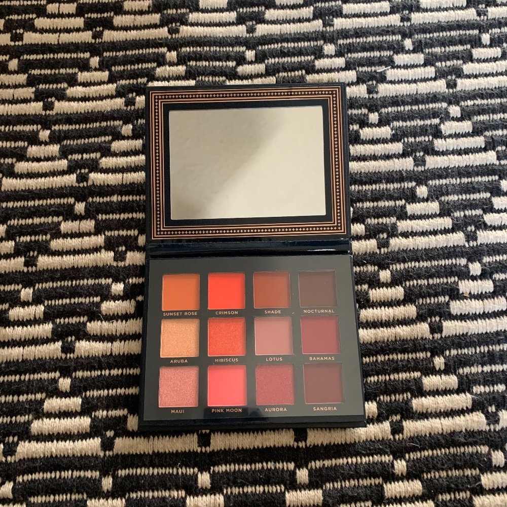 NEW Ace Beaute Scarlet dusk eyeshadow palette - Picture 6 of 7